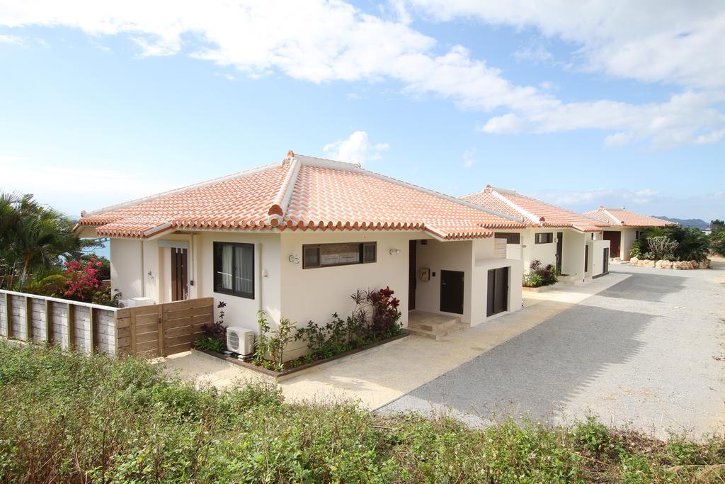 Ocean Hills Kouri Hotel Nakijin Buitenkant foto