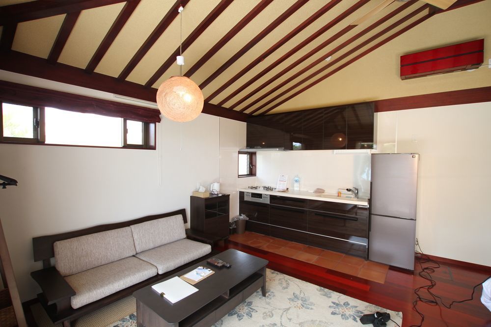 Ocean Hills Kouri Hotel Nakijin Buitenkant foto