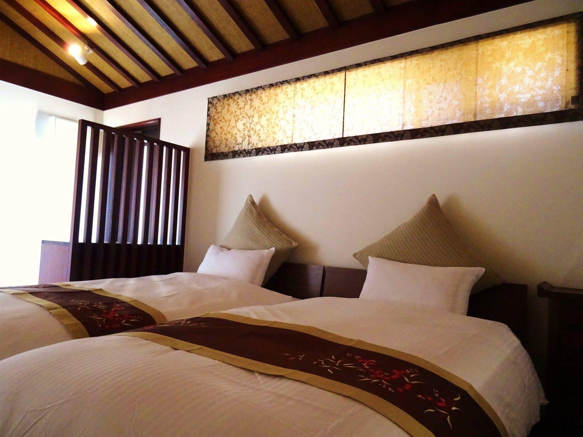 Ocean Hills Kouri Hotel Nakijin Buitenkant foto
