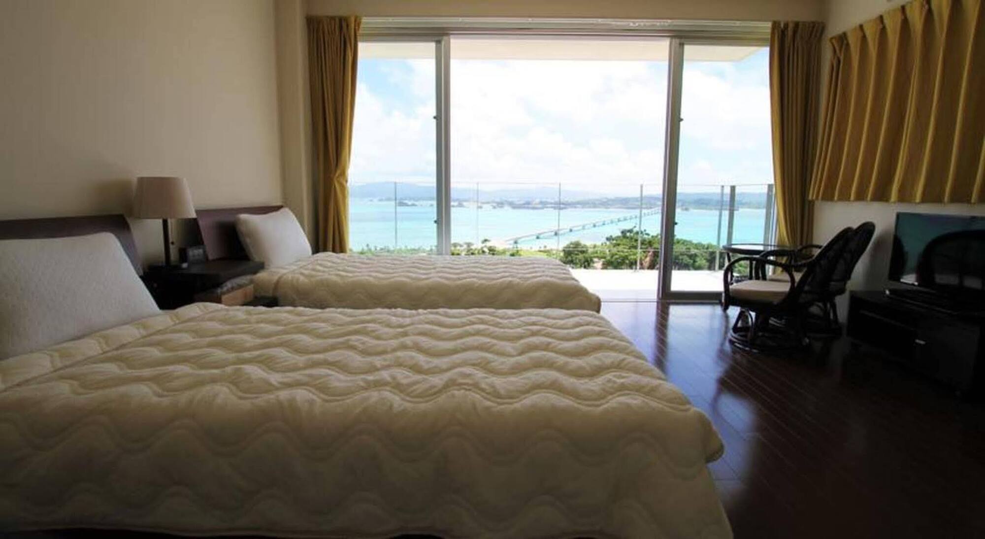 Ocean Hills Kouri Hotel Nakijin Buitenkant foto
