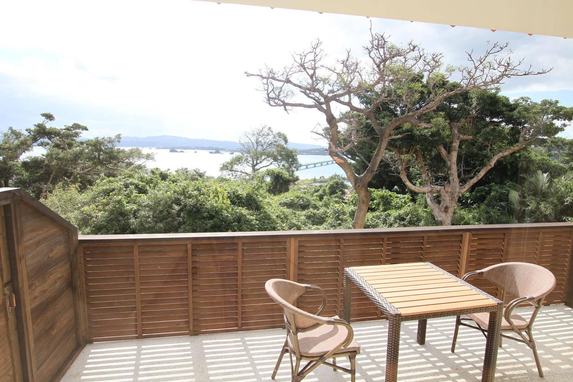 Ocean Hills Kouri Hotel Nakijin Buitenkant foto